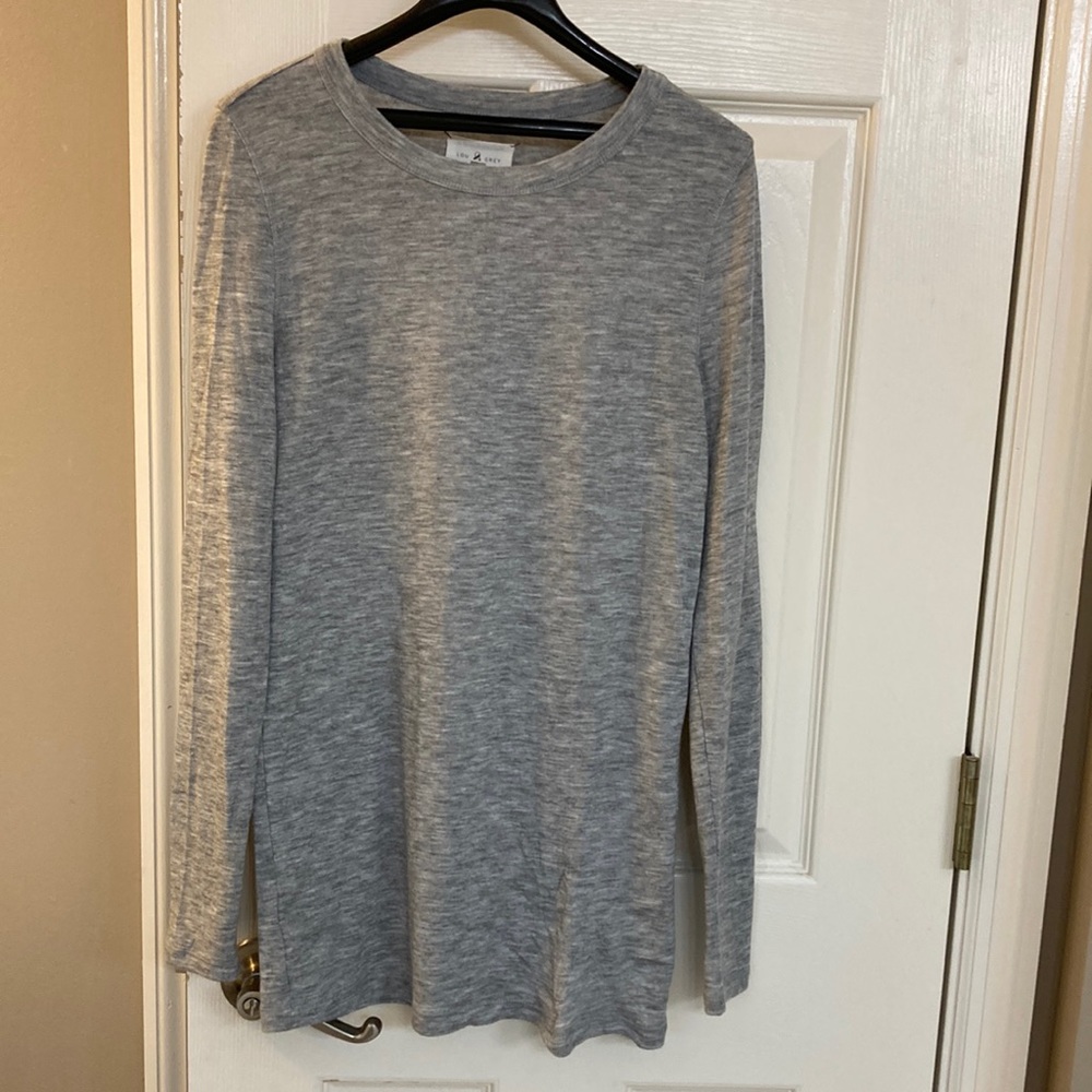 Lou & Grey Henley long sleeve powder gray top XS soft NWOT POLY RAYON SPANDEX